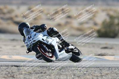 media/Dec-07-2025-CVMA (Sun) [[3e7d2de5dc]]/Race 12- Formula 40 MW and LW/